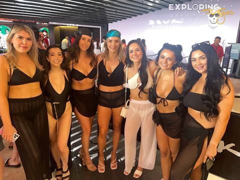ayu-dayclub-comp