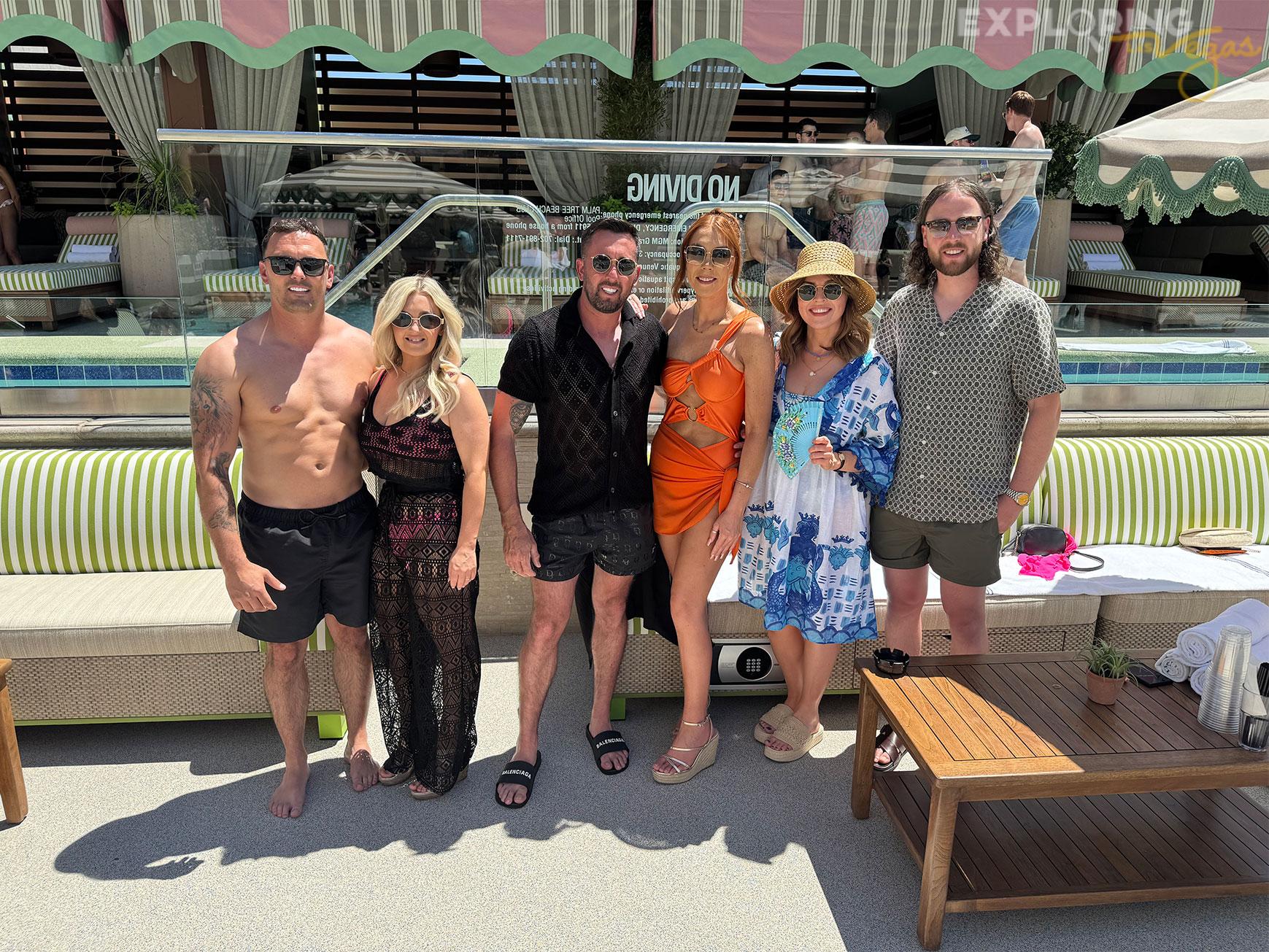 boardwalk-table-crew