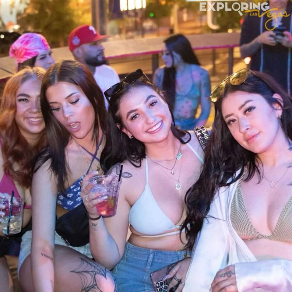 zai-700-fremont-girls